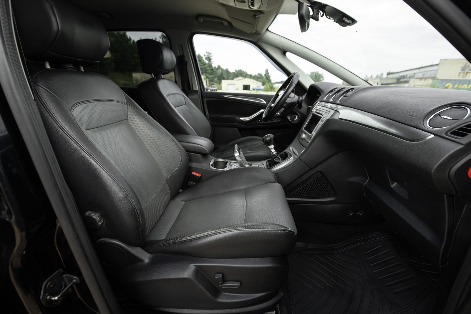 FORD S-MAX TITANIUM 2.0D 103KW