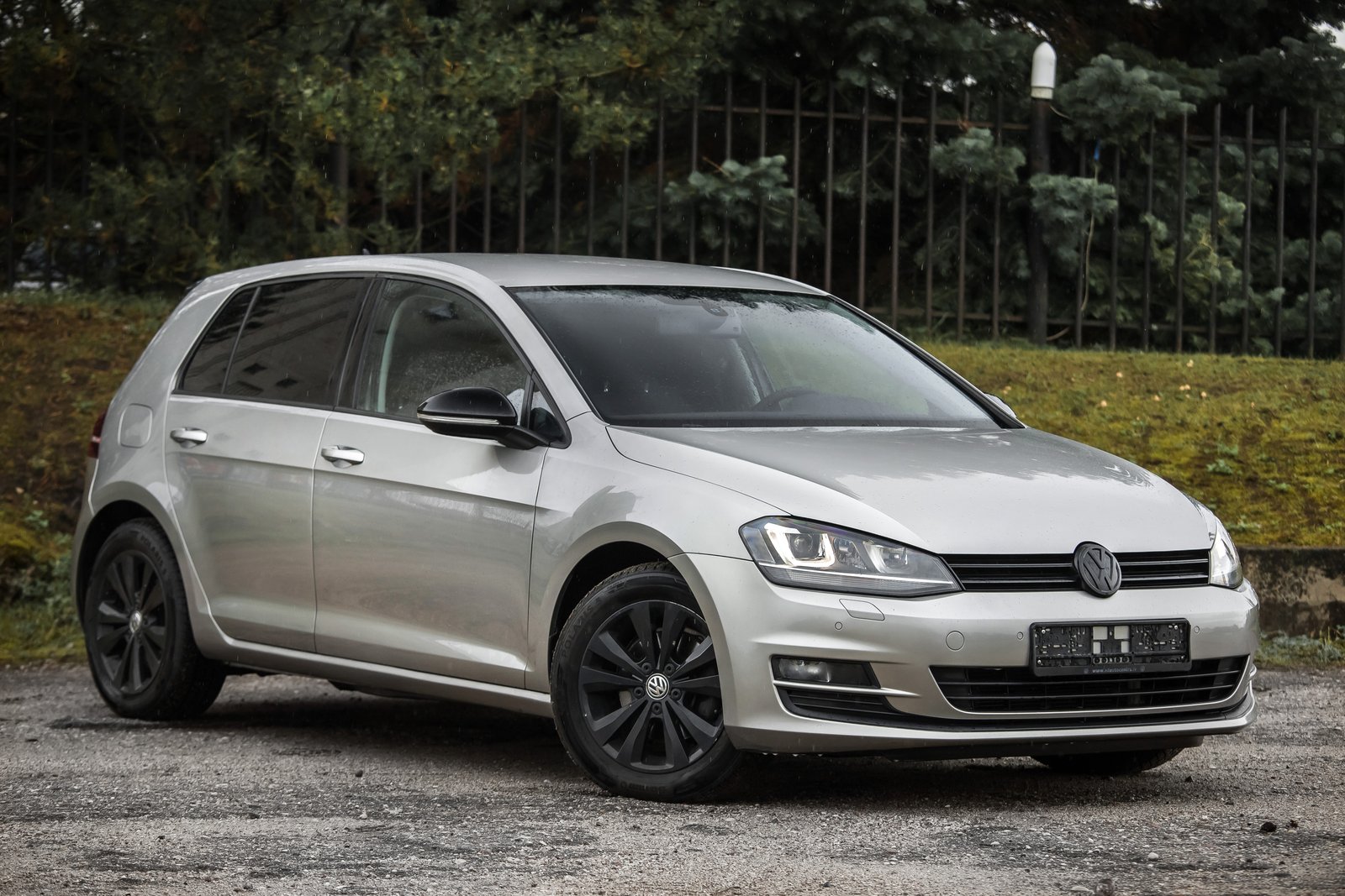 VW GOLF 7 R-LINE 1.6D AUTOMATS