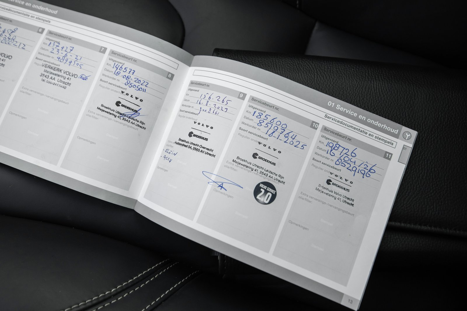 VOLVO V60 2.4D6 158KW PLUG-IN HYBRID AWD LAUNCH EDITION