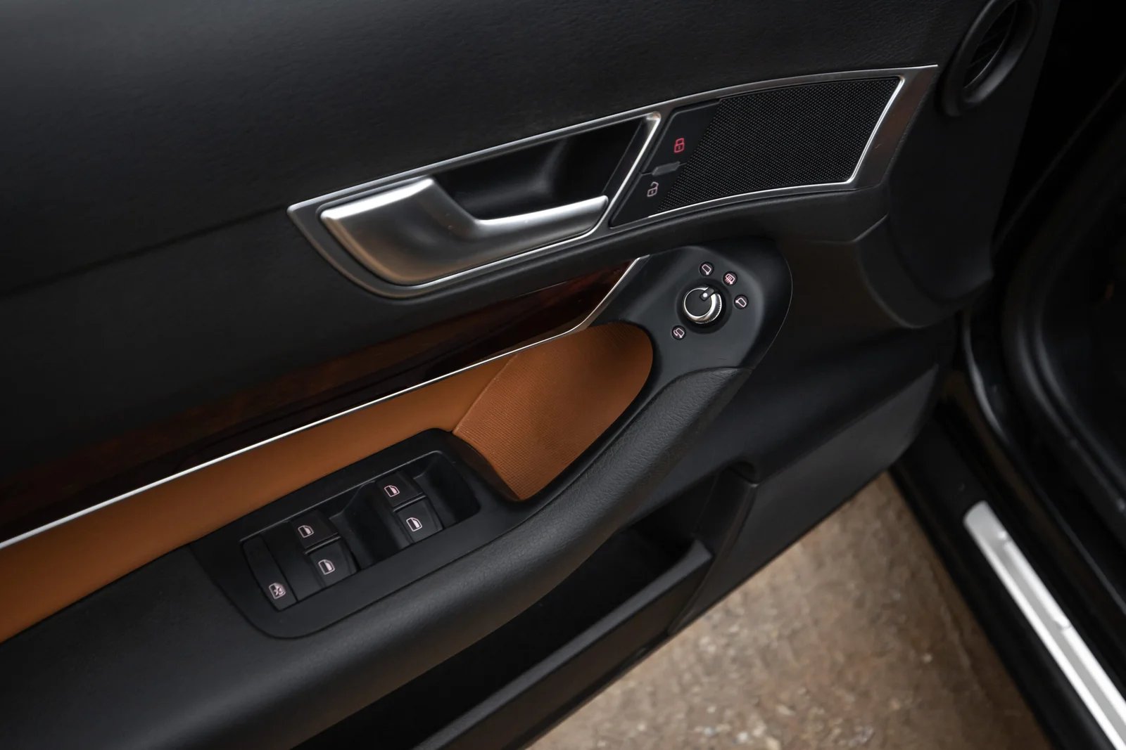 AUDI A6 EXCLUSIVE 2.0TDI 100KW