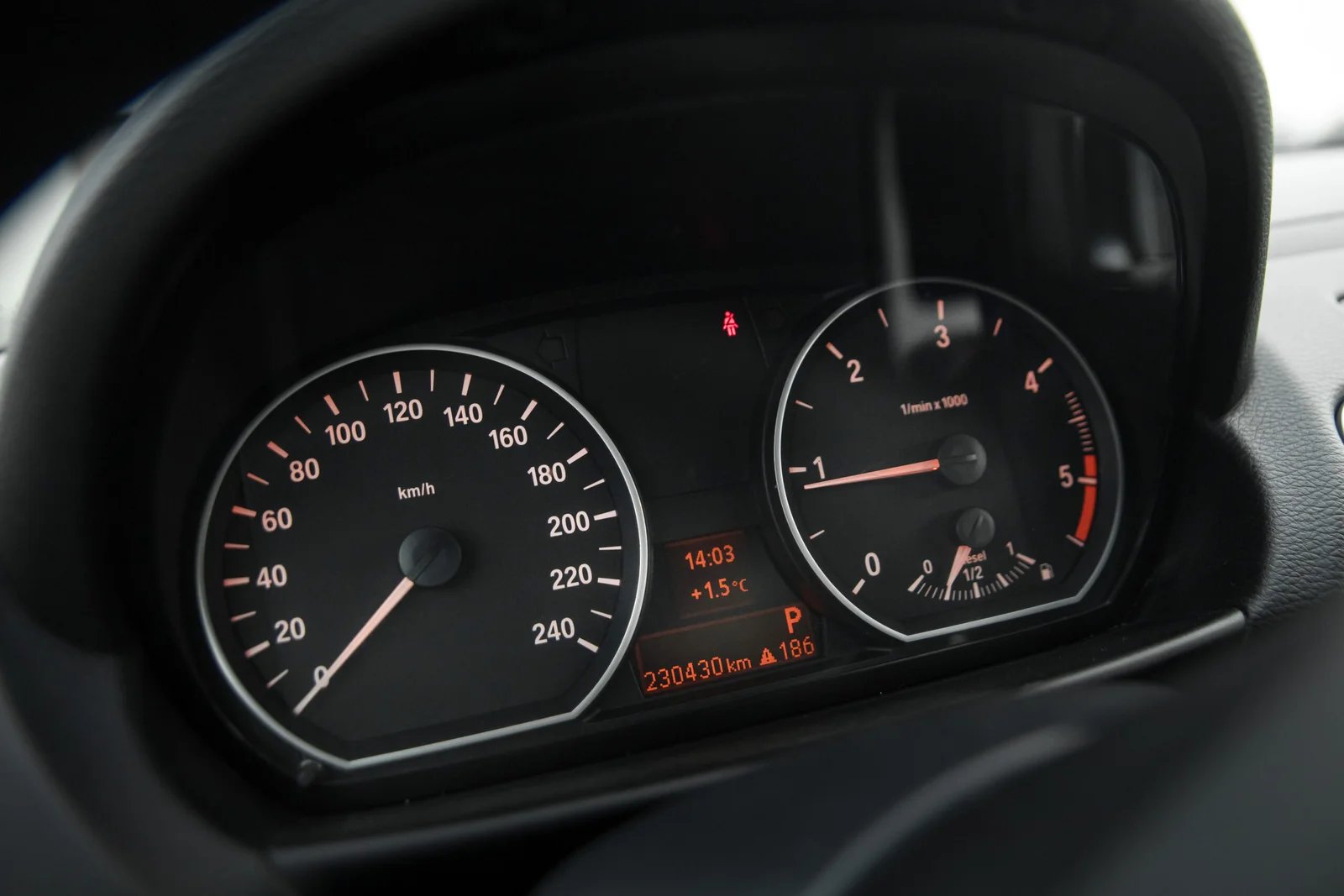 BMW 118D 2.0D 105KW ALPINEWEISS AUTOAMTS