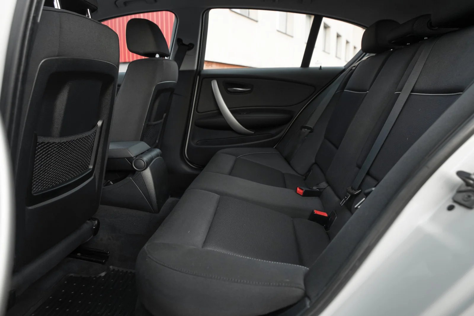 BMW 118D 2.0D 105KW ALPINEWEISS AUTOAMTS