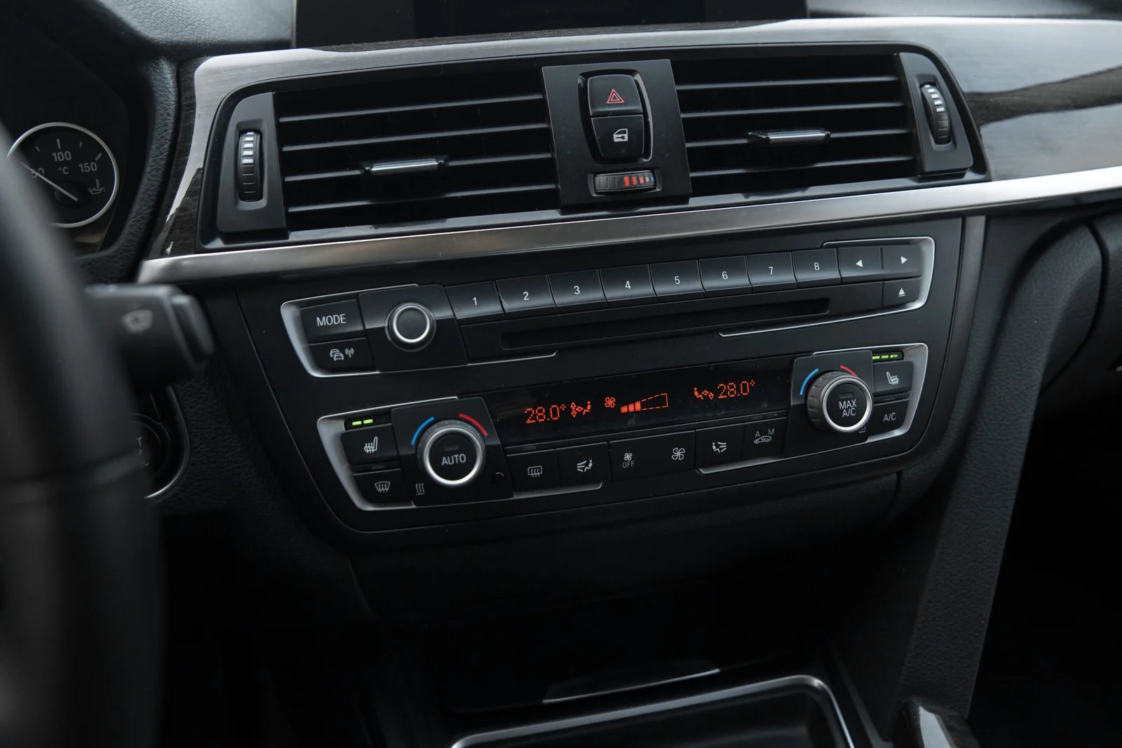 BMW 318D F30 2.0D INDIVIDUAL