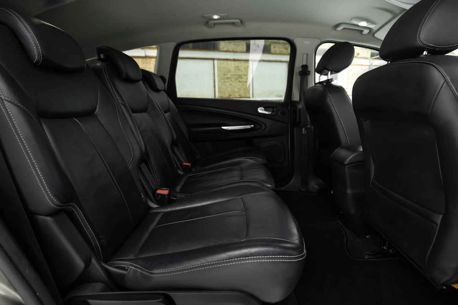 FORD S-MAX TITANIUM 2.0D 100KW FACELIFT 7SEATS