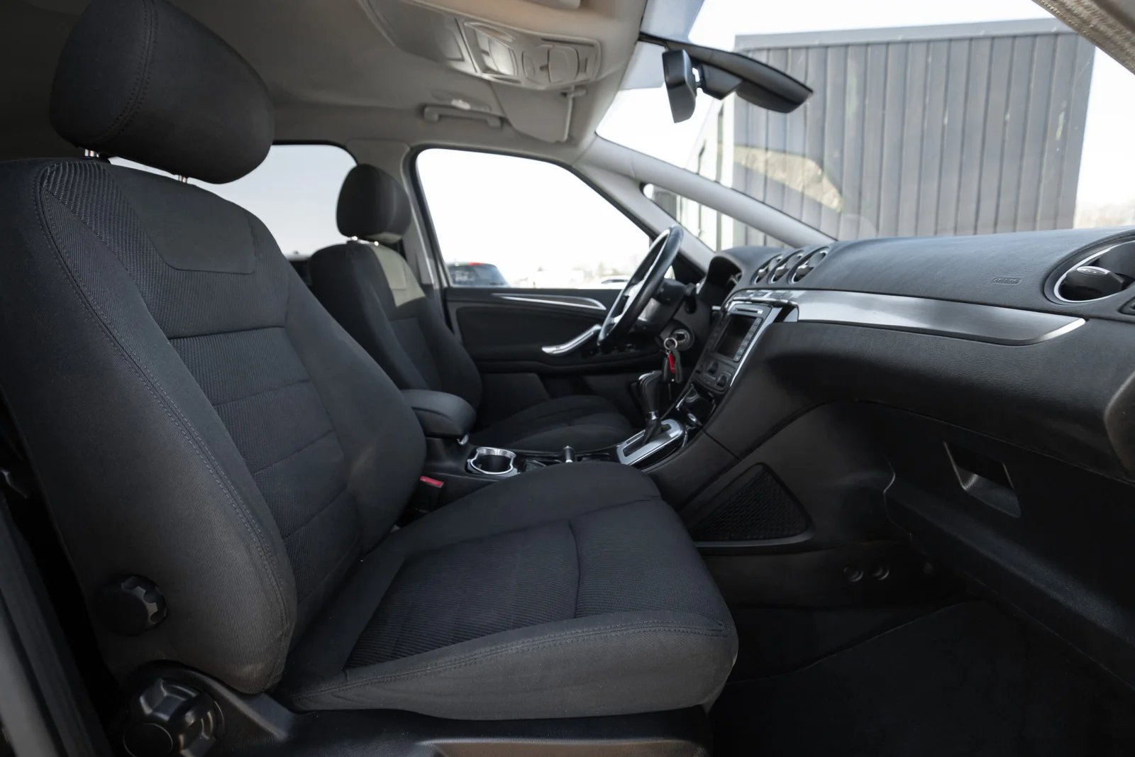 FORD S-MAX TITANIUM 2.2D 147KW AUTOMATS PILNAIS
