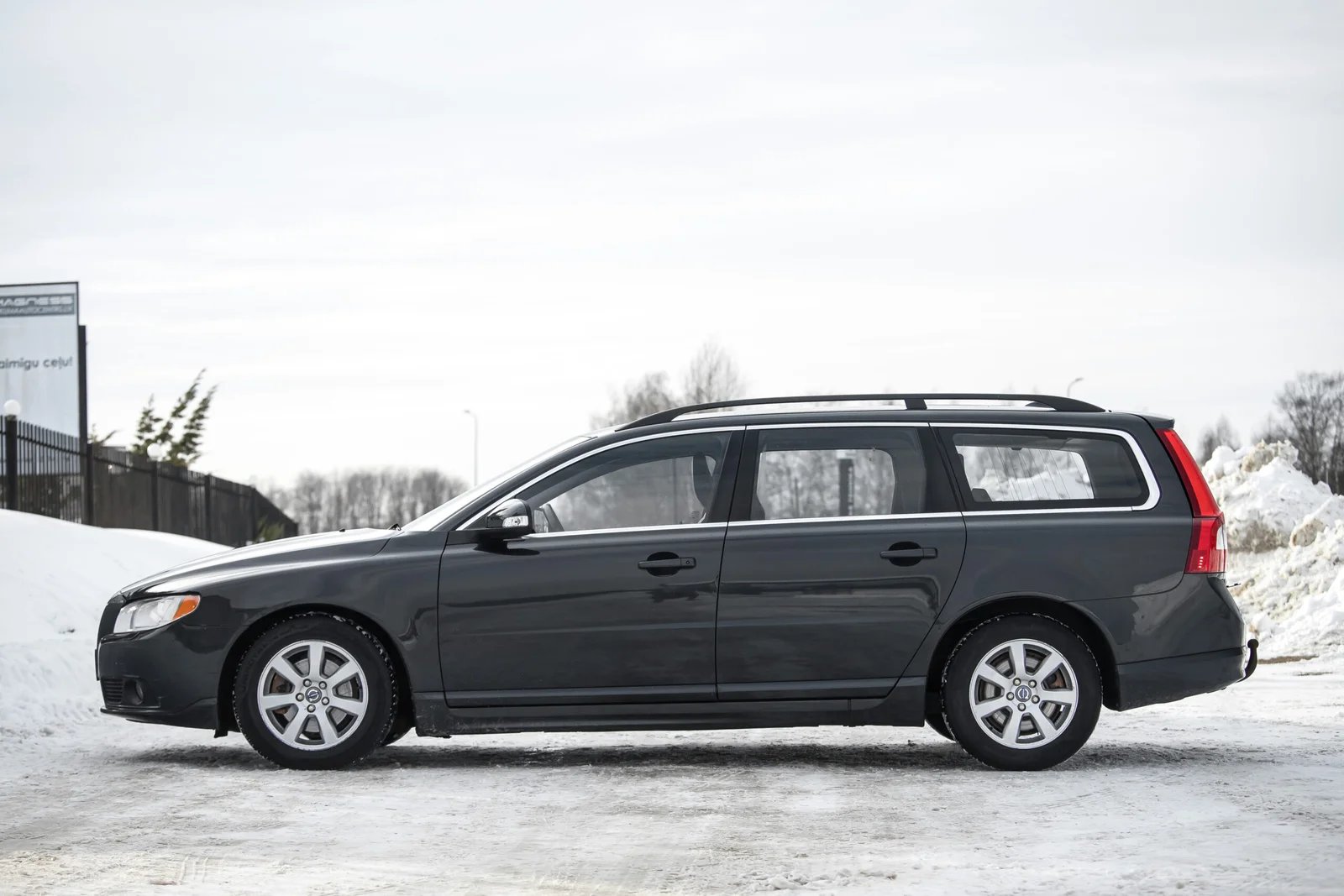 VOLVO V70 MOMENTUM 1.6D 85KW FULL OPTIONS