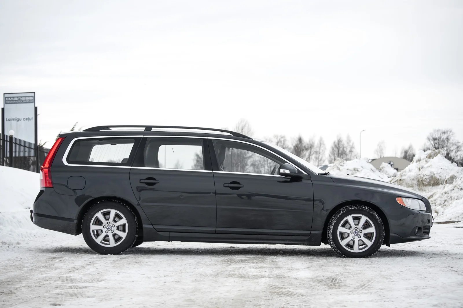 VOLVO V70 MOMENTUM 1.6D 85KW FULL OPTIONS