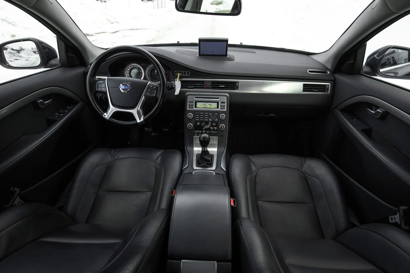 VOLVO V70 MOMENTUM 1.6D 85KW FULL OPTIONS